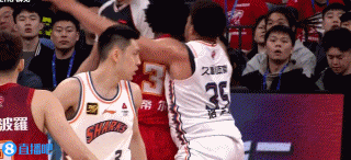 无所不能!洛夫顿半场6中3砍8分6板4助4断2帽 正负值+12并列最高