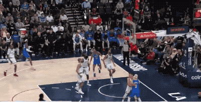 西部群魔乱舞，快船悄悄冲刺